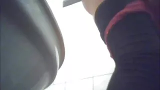 İki şehvetli baba kızlarını arap grup porno değiştiriyor