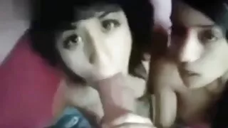 Güzel bir çift ile seksi olgun arap sex üçlü