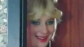 Oyuncaklarıyla arap türbanli porno Denizkızı